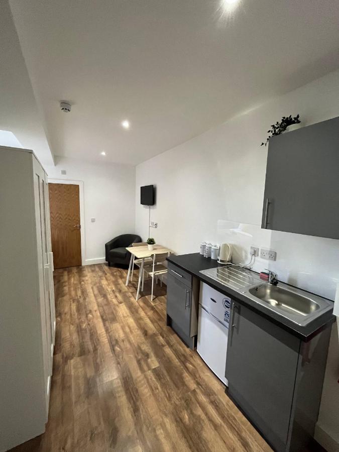 Sublime Stays Webberley Stylish Studio Stoke City Centre Exterior photo