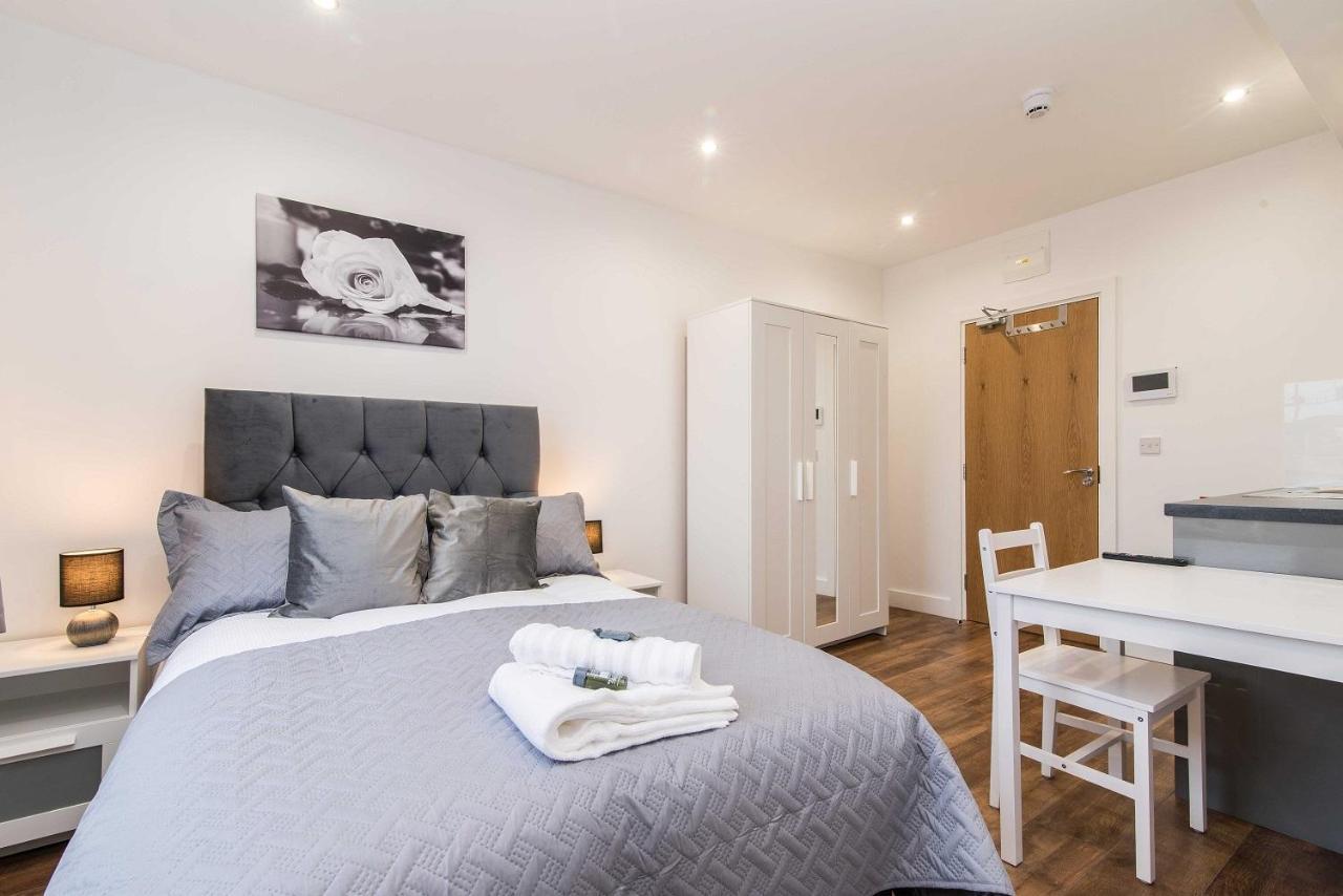 Sublime Stays Webberley Stylish Studio Stoke City Centre Exterior photo